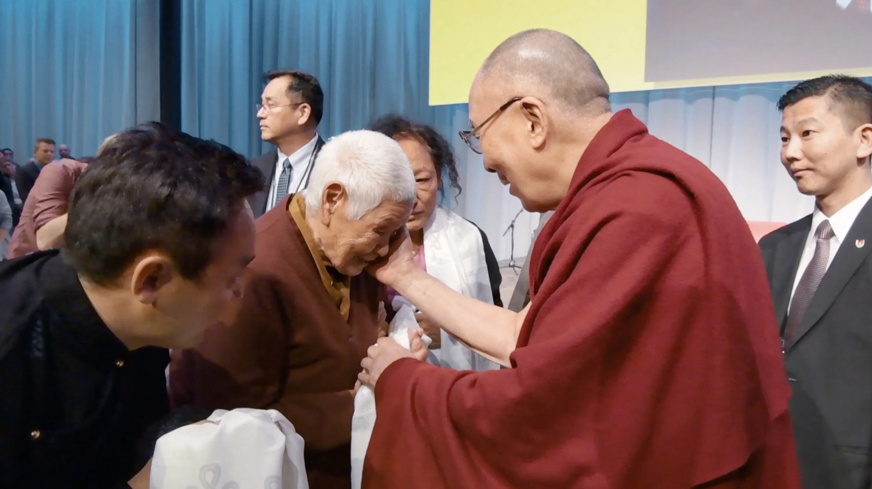 Backdrop for Mola: A Tibetan Tale of Love and Loss